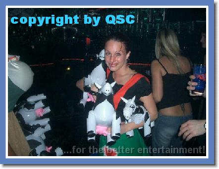 sexy oktoberfest stripperin_0000028.jpg